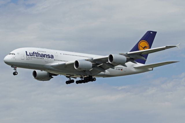 Airbus A380-800 (D-AIMH)