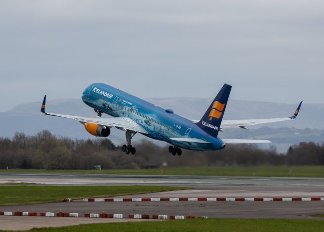 Boeing 757-200 (TF-FIR) - Icelandair Boeing 757-256 Registration TF-FIR (ICAO24 4CC2A5) takes off from Manchester Airport 26th March 23.