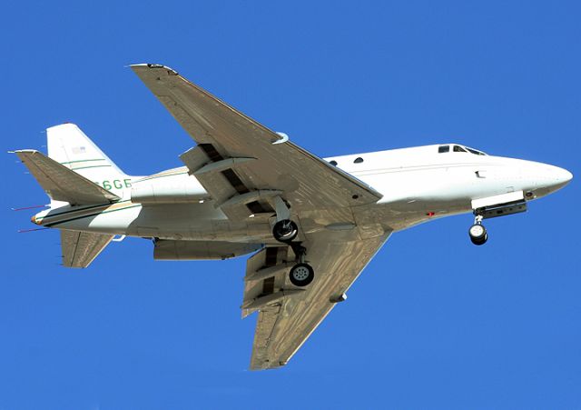 North American Sabreliner (N66GE)