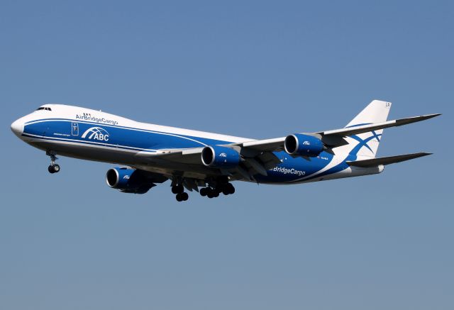 BOEING 747-8 (VQ-BLR)