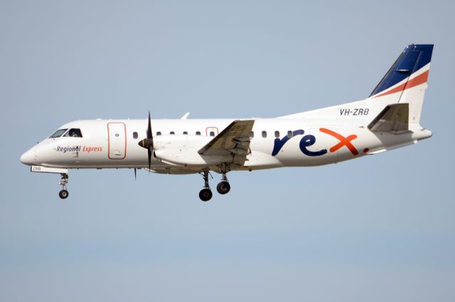 Saab 340 (VH-ZRB) - On short finals for runway 05. Thursday, 8th May 2014.