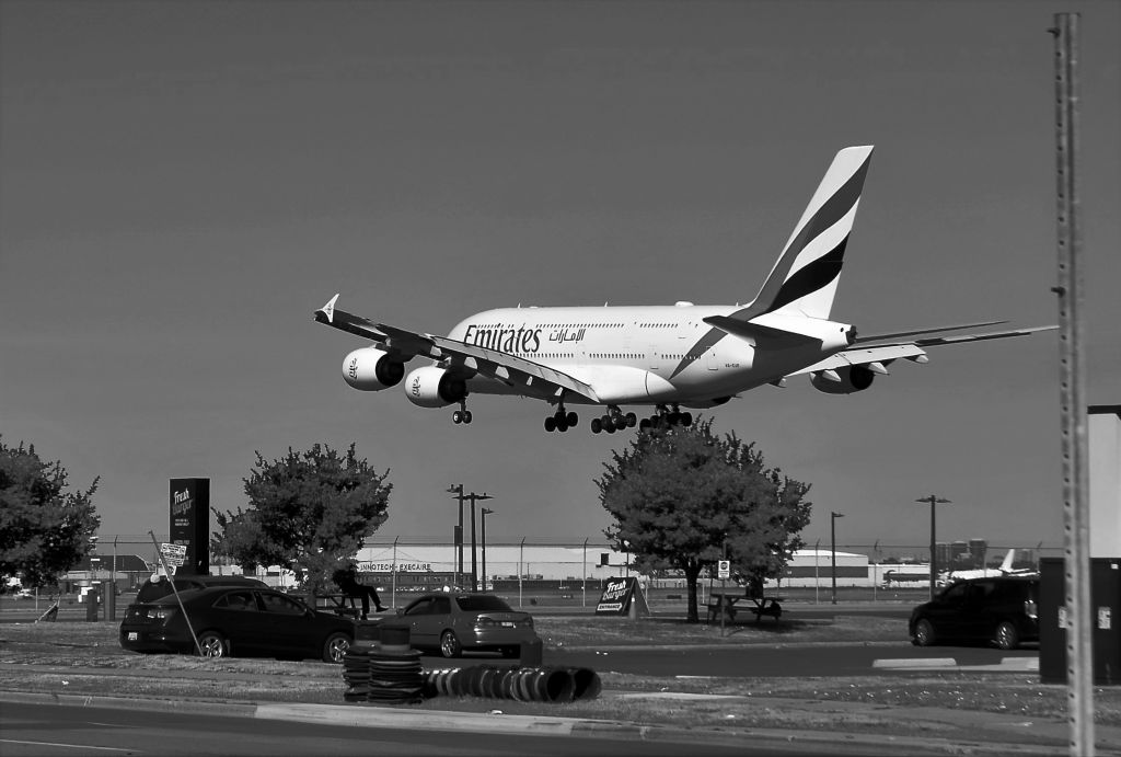 Airbus A380-800 (A6-EUF)
