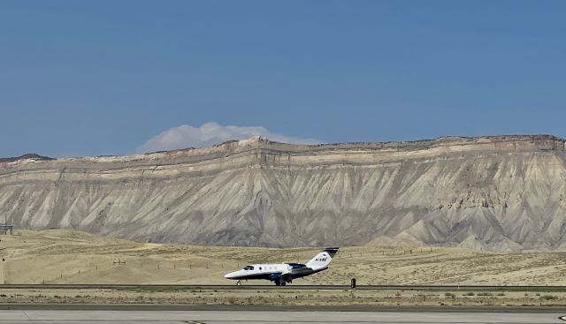 Cessna Citation M2 (N15WE)