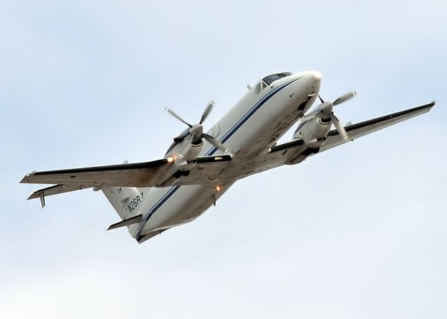 Beechcraft 1900 (N26RZ)