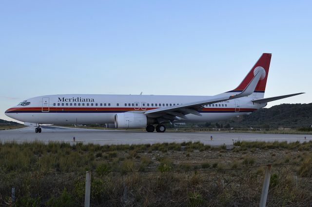 Boeing 737-800 (EI-FDS)