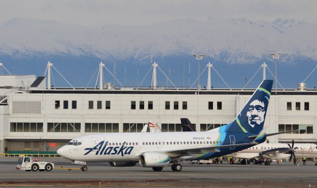 Boeing 737-700 (N622AS)