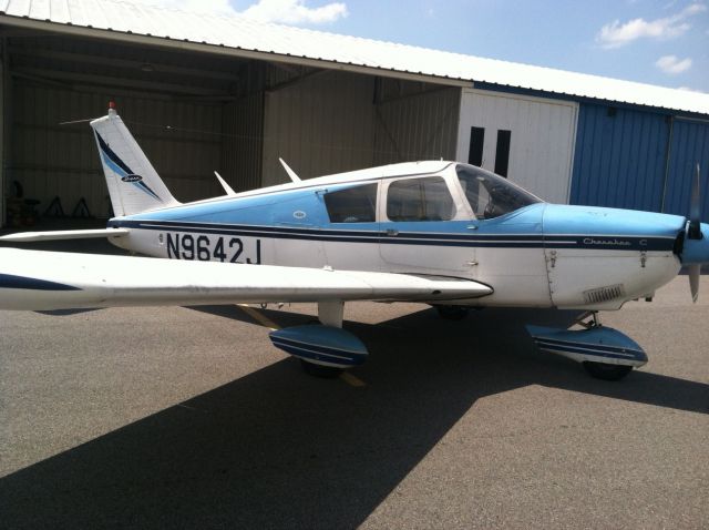 Piper Cherokee (N9642J)