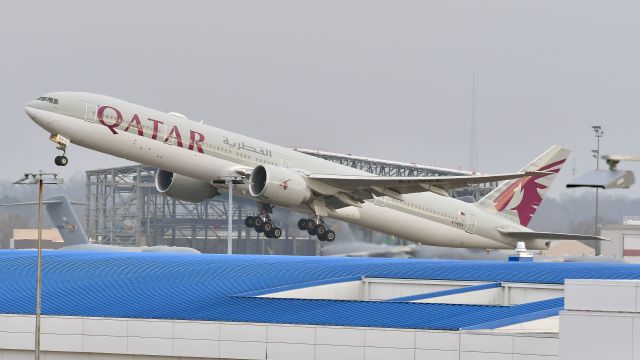 BOEING 777-300 (A7-BEA) - Qatar Airways Boeing 777-300ER (A7-BEA) departs KCLT Rwy 36R on 2/10/2021 at 4:19 pm.