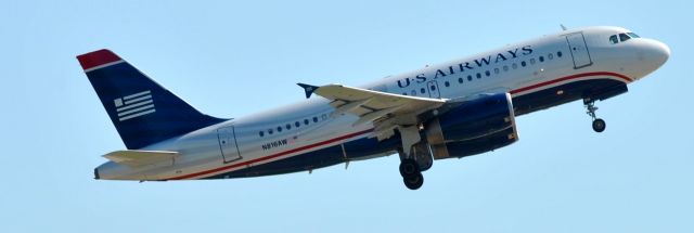 Airbus A319 (N816AW)