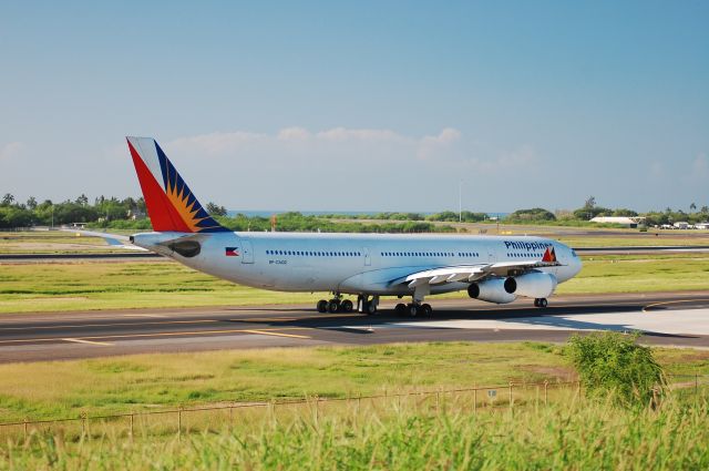 Airbus A340-300 (RP-C3432)