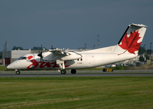 de Havilland Dash 8-100 (C-GANF) - Storm cloud was moving quickly from the south.