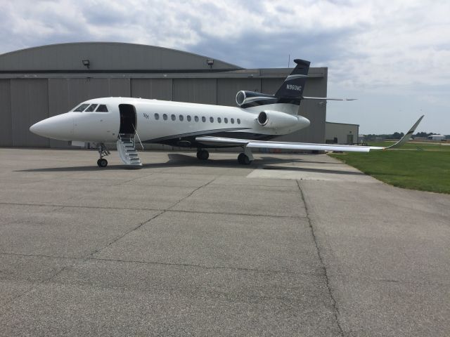 Dassault Falcon 900 (N960MC)