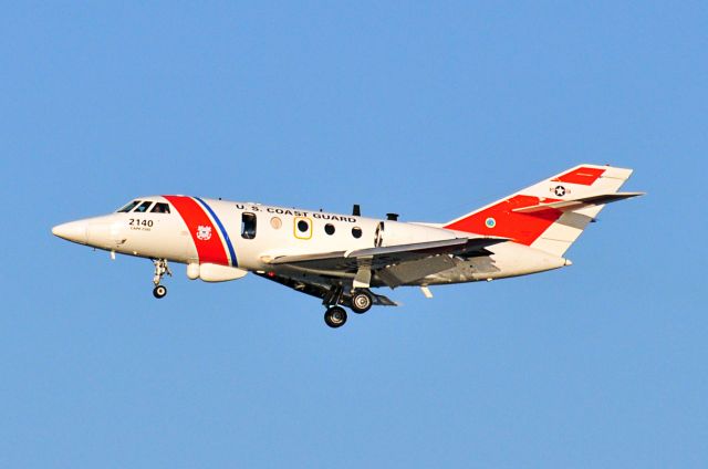 Dassault Falcon 20 (USCG2140) - Seen at KDCA on 7/11/2010.      http://discussions.flightaware.com/profile.php?mode=viewprofile&u=2692