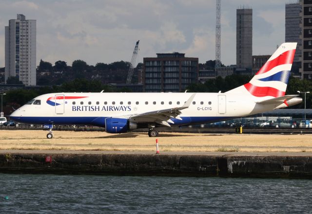 Embraer 170/175 (G-LCYG)