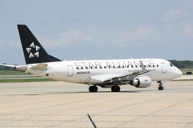 Embraer 170/175 (N828MD) - US Air Flight 3396 operated by Republic Airlines (N828MD) prepares for flight at Sarasota-Bradenton International Airport