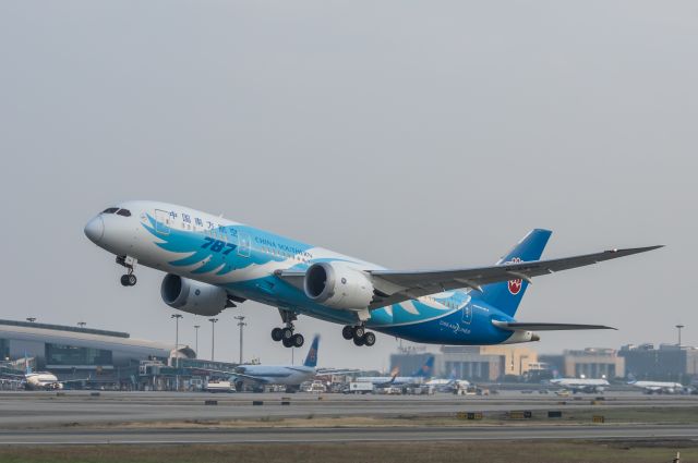 Boeing 787-8 (B-2726) - 2017-12-17攝於廣州白雲國際機場