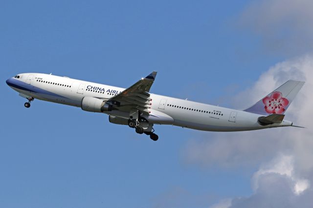 Airbus A330-300 (B-18316)
