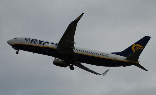 Boeing 737-800 (EI-DPO) - Taken from the Airport Pub