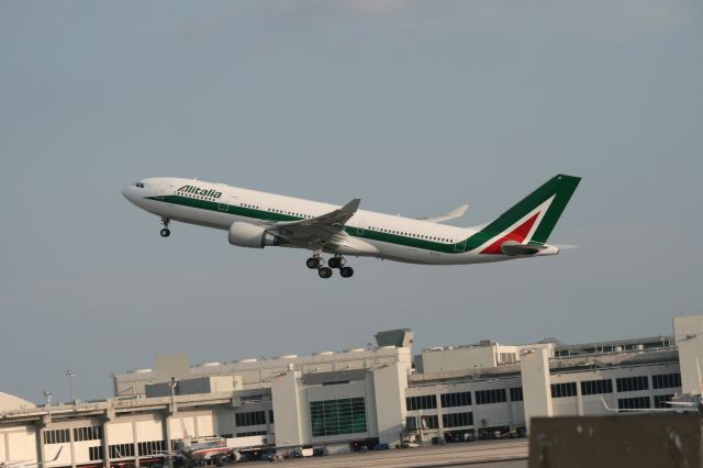 Airbus A330 (EI-EJI)