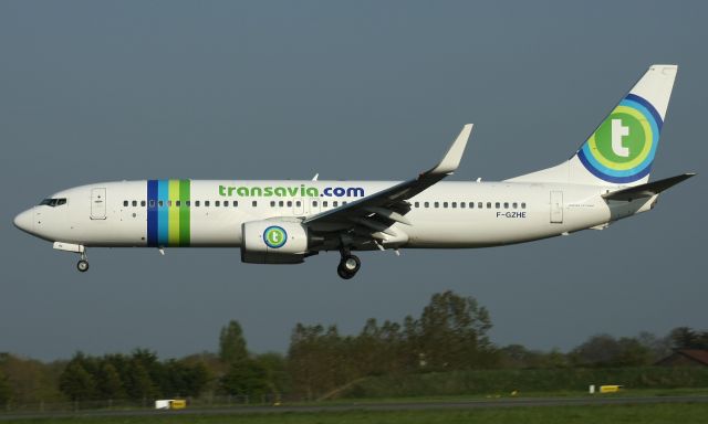 Boeing 737-800 (F-GZHE)