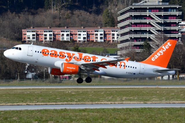 Airbus A320 (G-EZUZ)