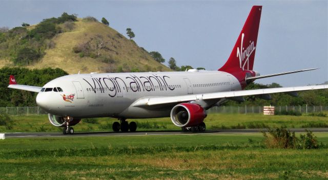 Airbus A330-200 (G-VMNK)