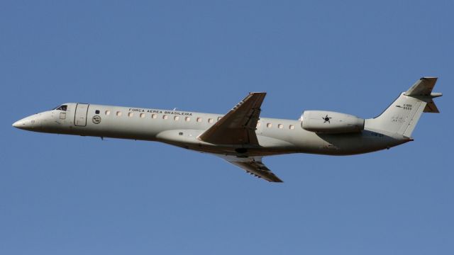 Embraer ERJ-145 (FAB2520)