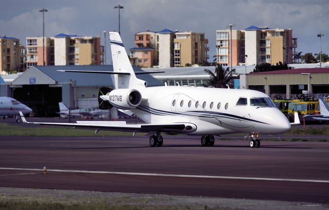 IAI Gulfstream G200 (N137WB)