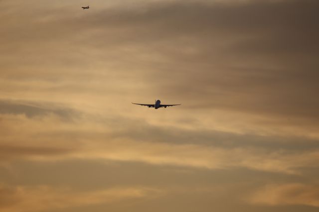 Airbus A330-200 (B-5961)