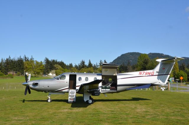 Pilatus PC-12 (N79NG) - Flying Magazine photo shoot, Orcas Island.