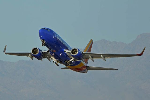 Boeing 737-700 (N7866A) - Southwest Boeing 737-7Q8(W) N7866A at Phoenix Sky Harbor on August 26, 2018. 