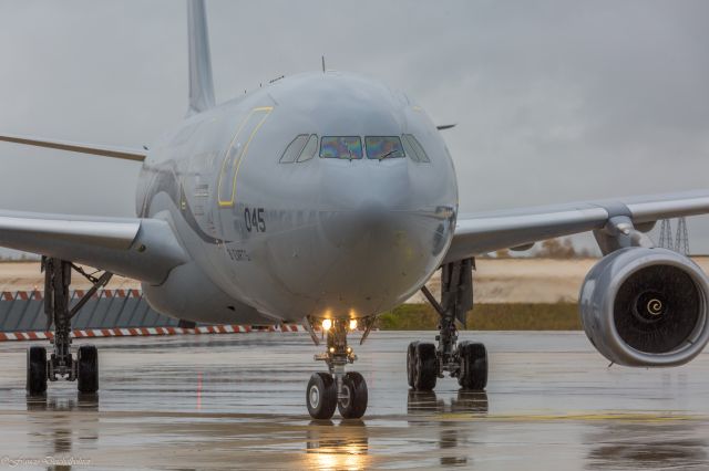 Airbus A330-200 (F-UJCK)