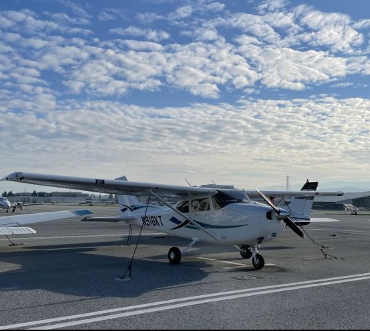 Cessna Skyhawk (N916KT)