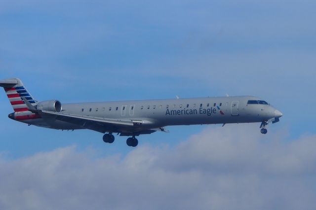 Canadair Regional Jet CRJ-200 (N939LR)