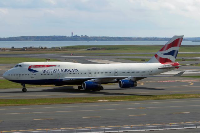 Boeing 747-400 (G-BNLW) - Speedbird heavy from Heathrow, taxiing in.