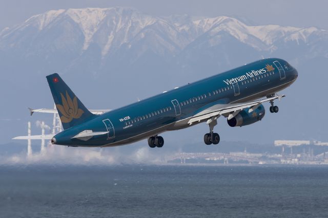 Airbus A321 (VN-A336) - VN-A336 Vietnam Airlines Airbus A321-231 - RJGG