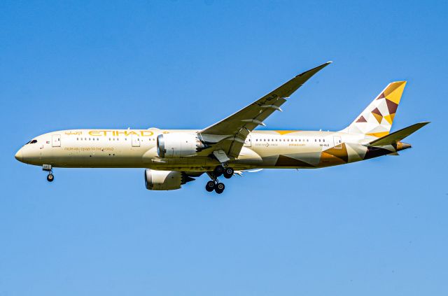 Boeing 787-9 Dreamliner (A6-BLD)