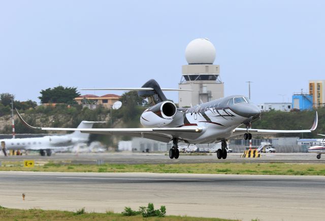 Cessna Citation X (N13SY) - N13SY departing St Maarten.