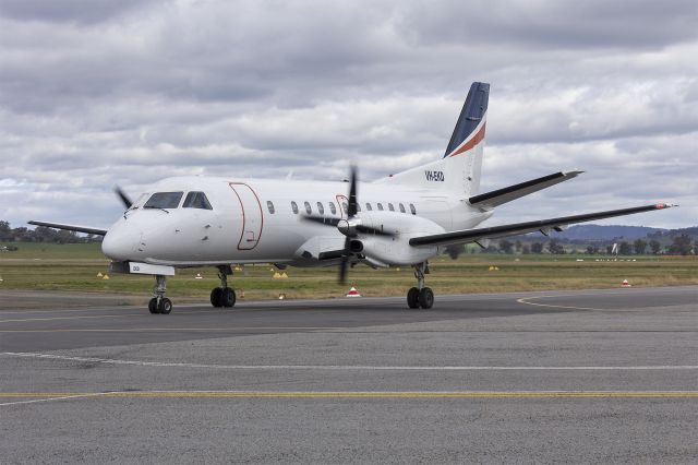 Saab 340 (VH-EKD) - Pel-Air (VH-EKD) Saab 340A taxiing at Wagga Wagga Airport.