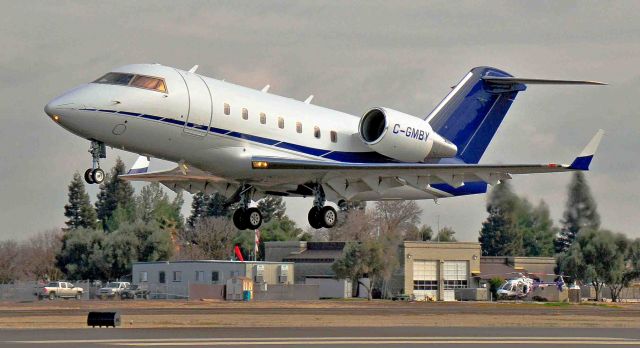 Canadair Challenger (C-GMBY)