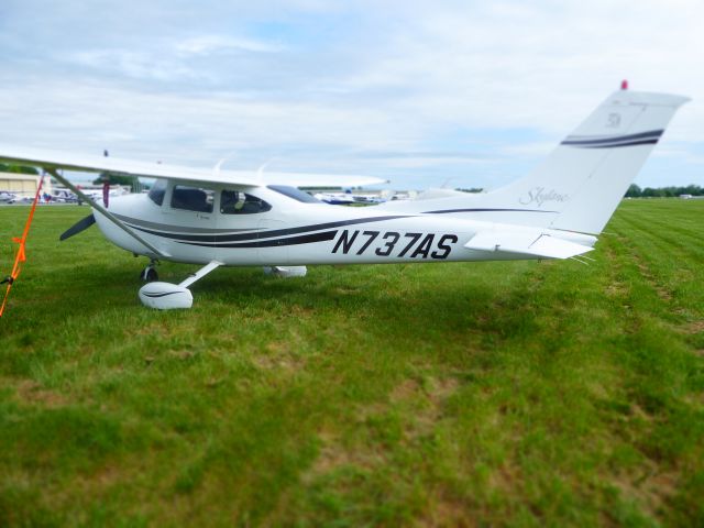 Cessna Skylane (N737AS)