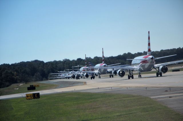 — — - 10/22/16 The problem with banking flights is the traffic jams. In line waiting for Rwy 36C, second departure bank of the morning.