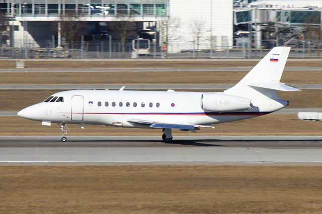 Dassault Falcon 2000 (L101)