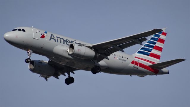 Airbus A319 (N821AW) - N821AW American Airlines Airbus A319-100 - cn 1406br /First Flight * Dec 2000br /Age 14.5 Yearsbr /20-Jun-2015 A319/L Phoenix Sky Harbor Intl (KPHX) San Jose Intl (KSJC) 16:44 MST 18:12 PDT 1:28