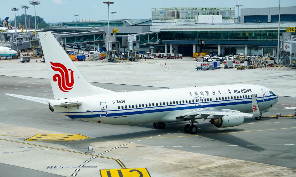 Boeing 737-700 (B-5426)