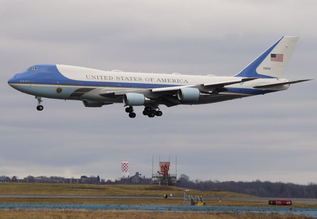 Boeing 747-200 (92-9000) - USA