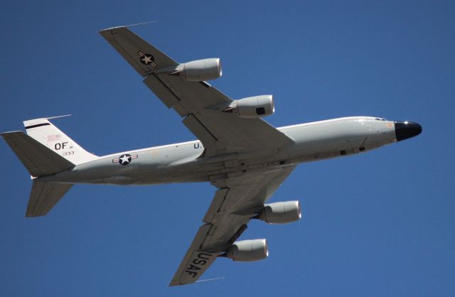 Boeing RC-135 (62-4133) - 041015 RC135 on take off and turn at Offutt AFB