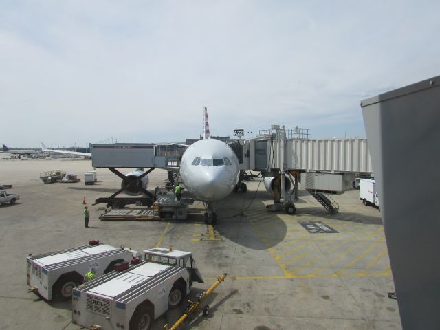 Airbus A330-200 (N293AY) - Americans newest A330-200, unloading from Dublin, and getting ready to head off to Orlando!br /br /American A330-243 - cn:1526br /br /Age: 11 months