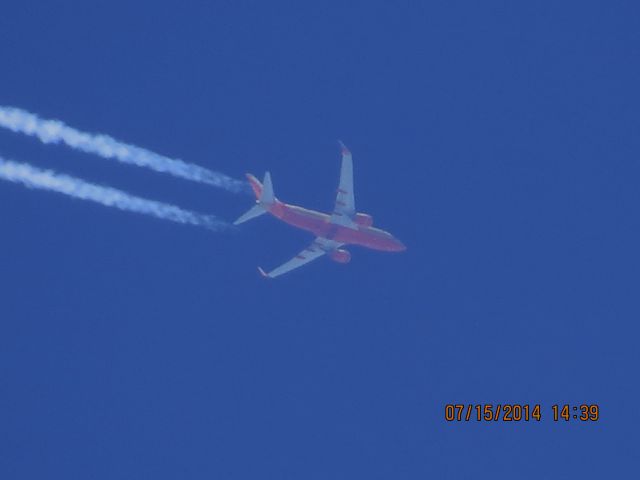 Boeing 737-700 (N714CB) - SWA flight 1734 from PHX to SDF over Baxter Springs KS at (78KS) 39k feet.