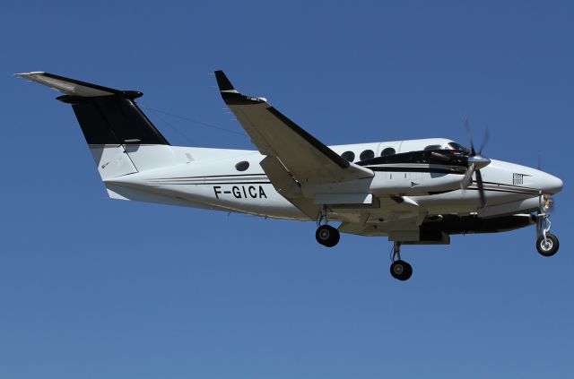 Beechcraft Super King Air 300 (F-GICA)